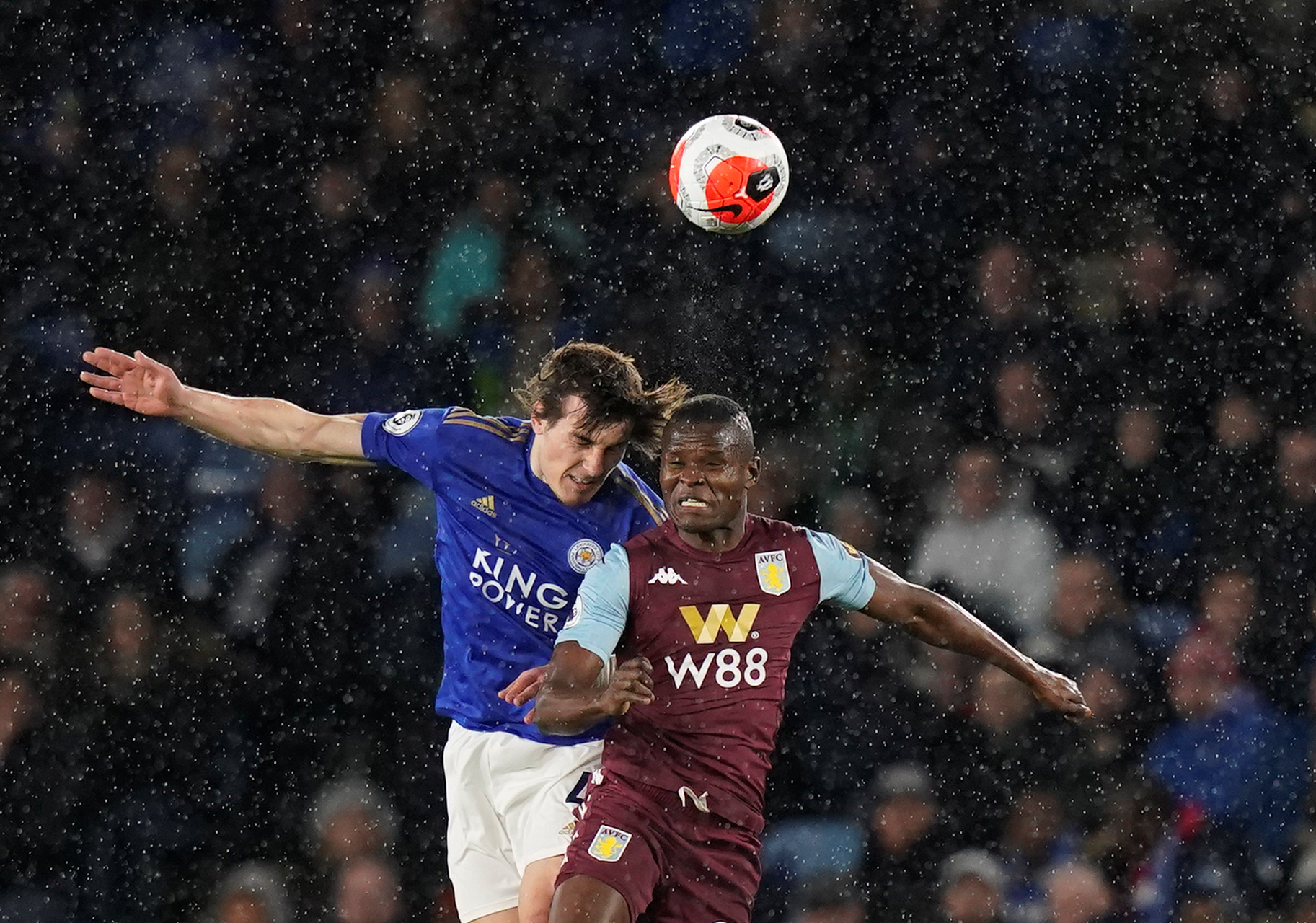 场上拼搏的 场上拼搏的